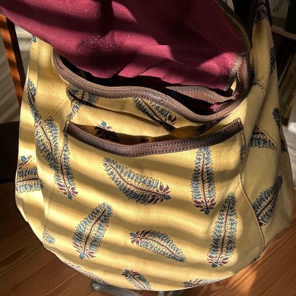 Vintage Lucky Brand Butter Yellow Canvas Crossbody Hobo Bag Slouchy Boho Y2K - Picture 5 of 16